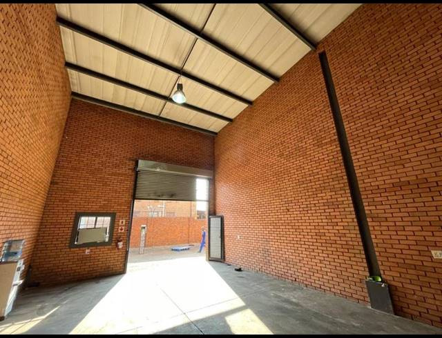 INDUSTRIAL PROPERTY TO RENT IN HENNOPSPARK